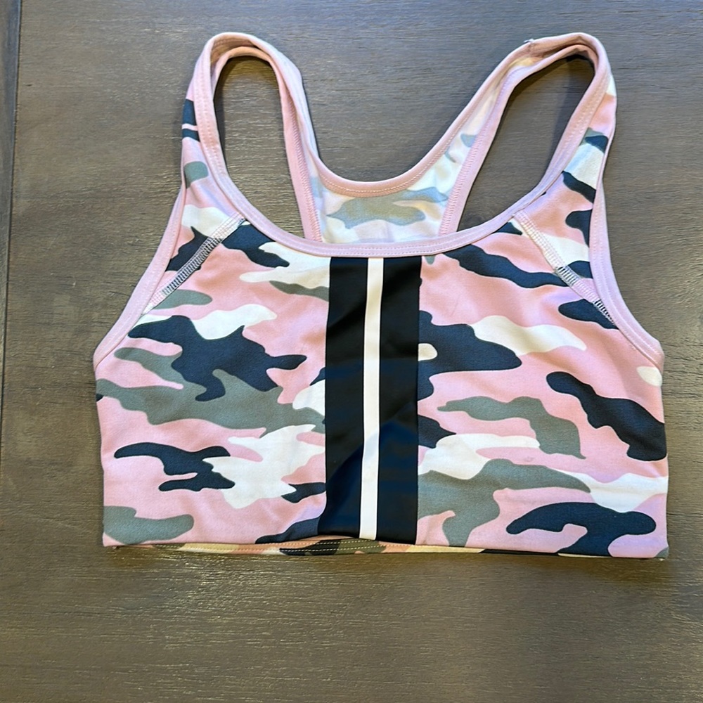 Pink & gray camo sports bra size XS, EUC